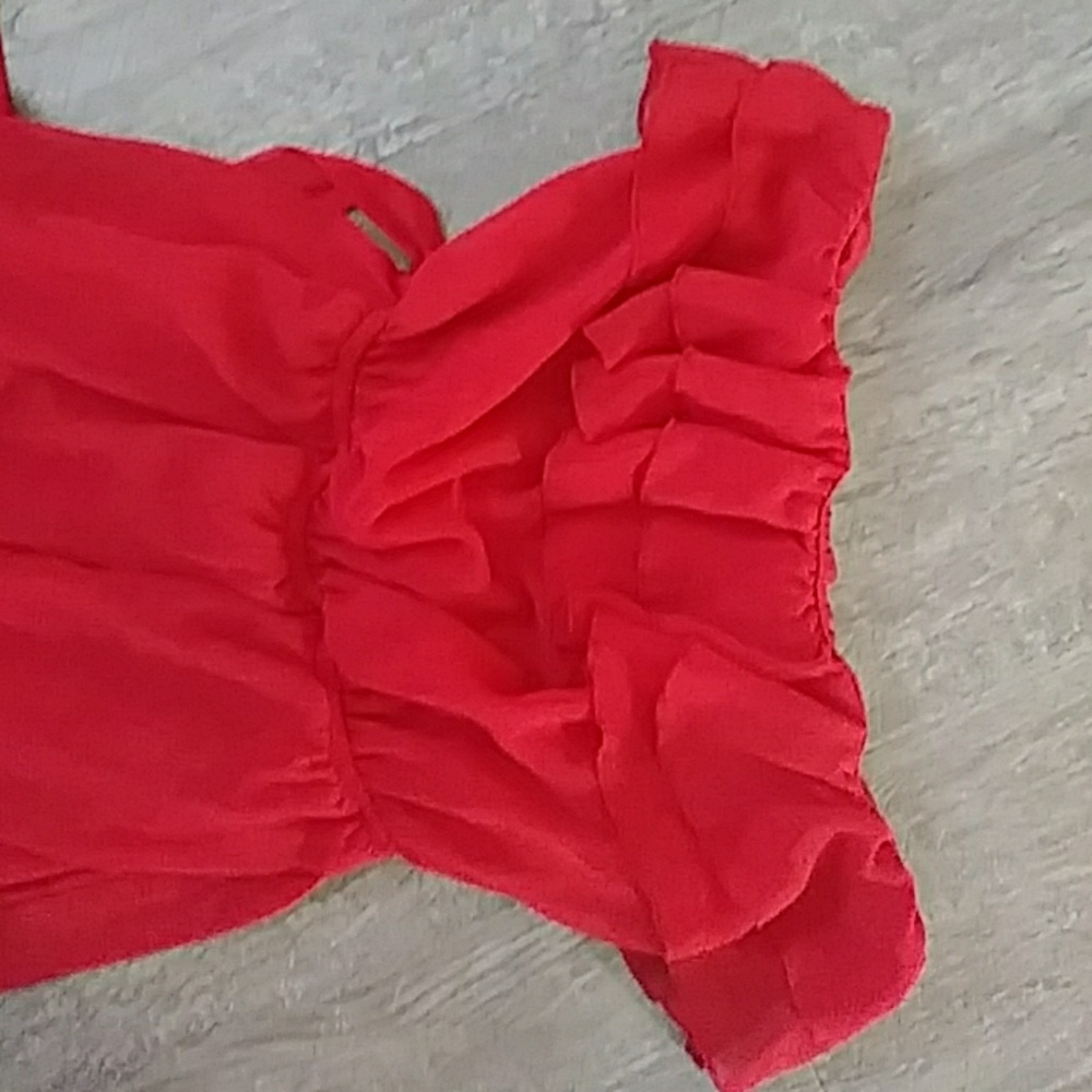 Red dress - Picture 2 of 2